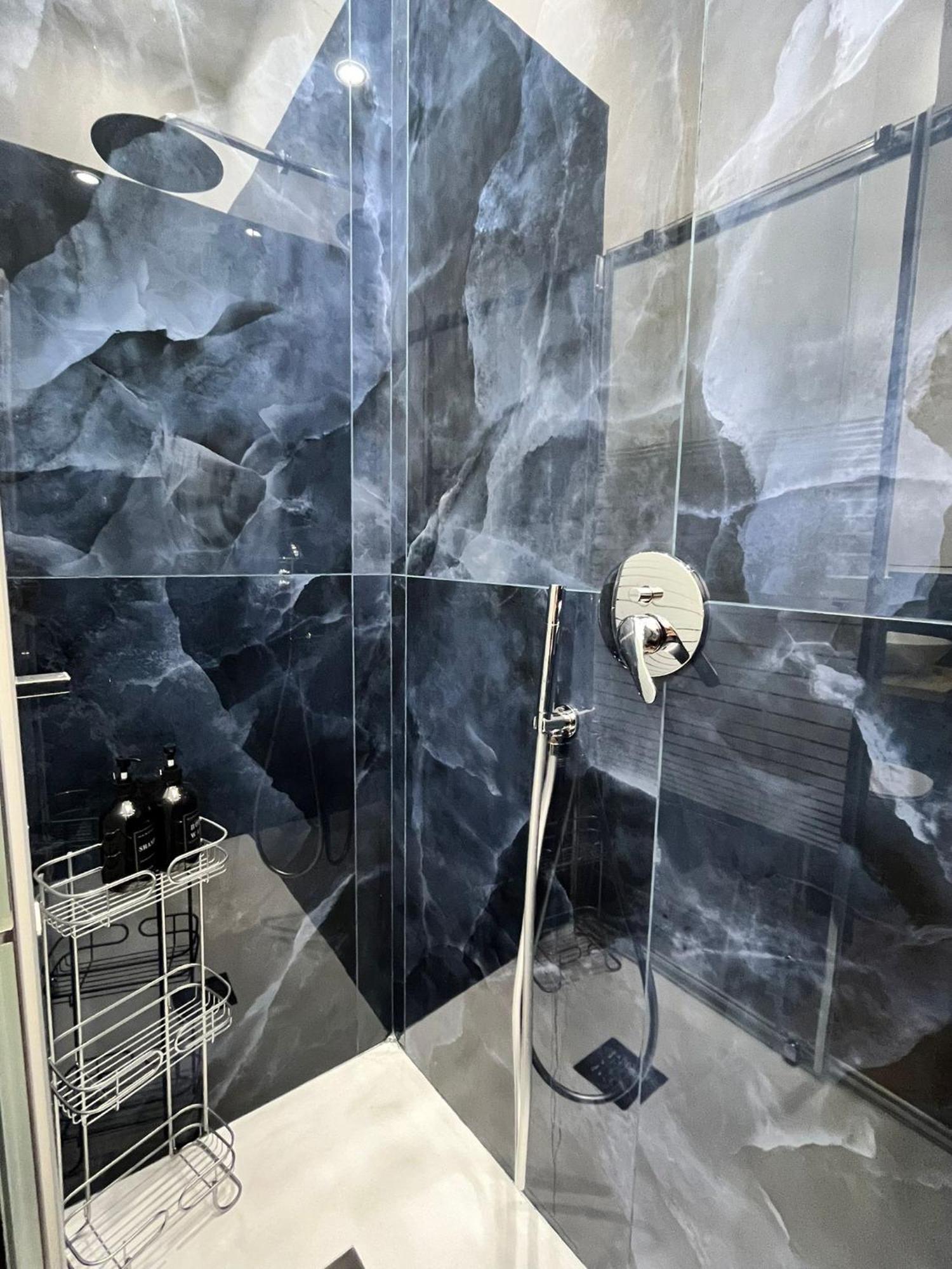 Dream House Apartment Napoli Bagian luar foto